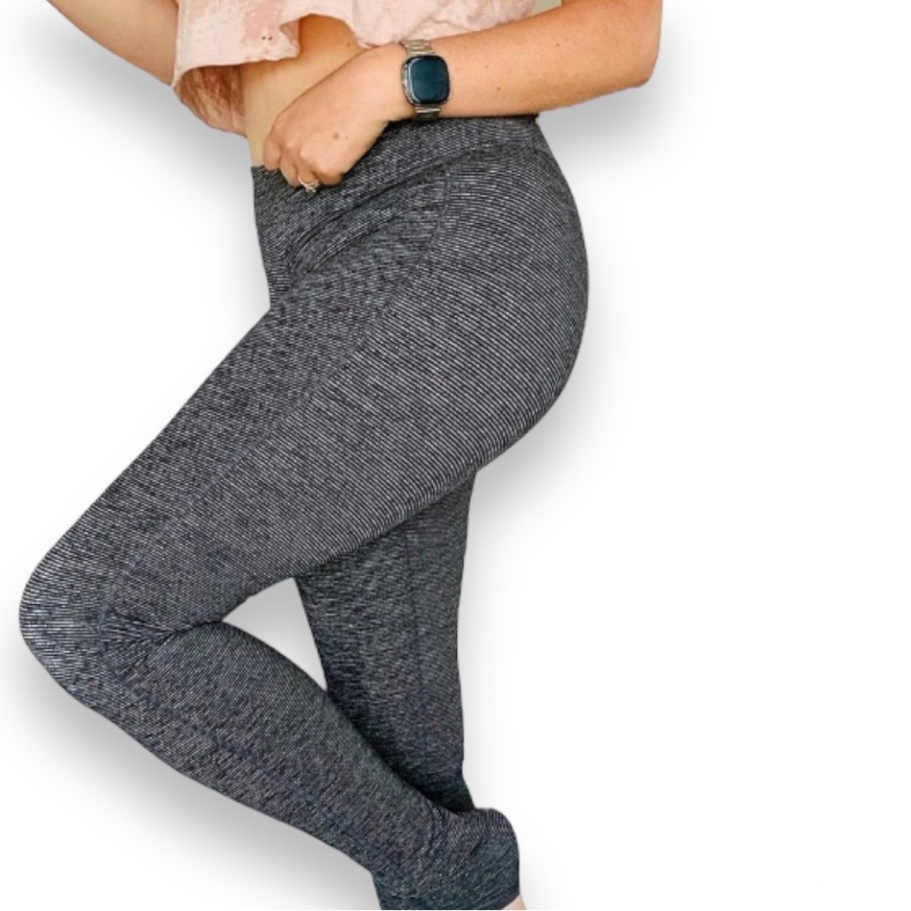 OLD NAVY ACTIVE Grey Black Go Dry Striped High Rise Full Length Gym Leggings S